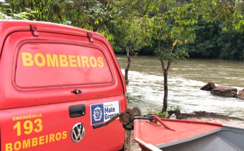 Bombeiros localizam corpos de duas crianças que se afogaram no Rio Cuiabá