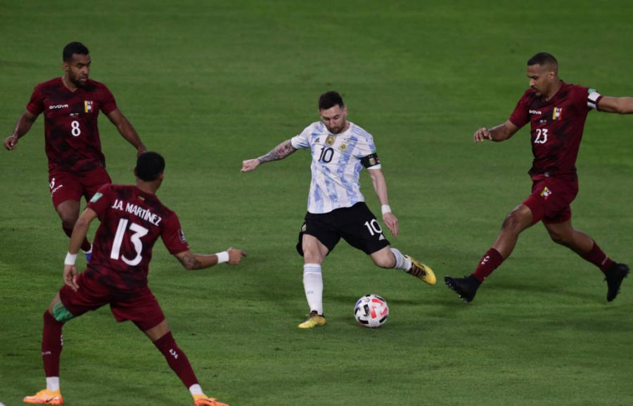 Com ótimo jogo de Messi, Argentina vence Venezuela pelas Eliminatórias