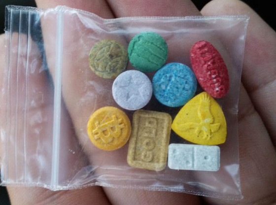 EM FLAGRANTE:   Estudante de Medicina é preso com comprimidos de ecstasy