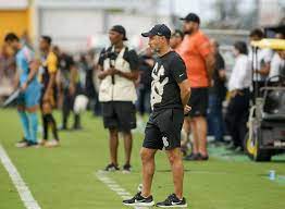 Vítor Pereira explica time alternativo do Corinthians e revela anotações para encontrar soluções ao time