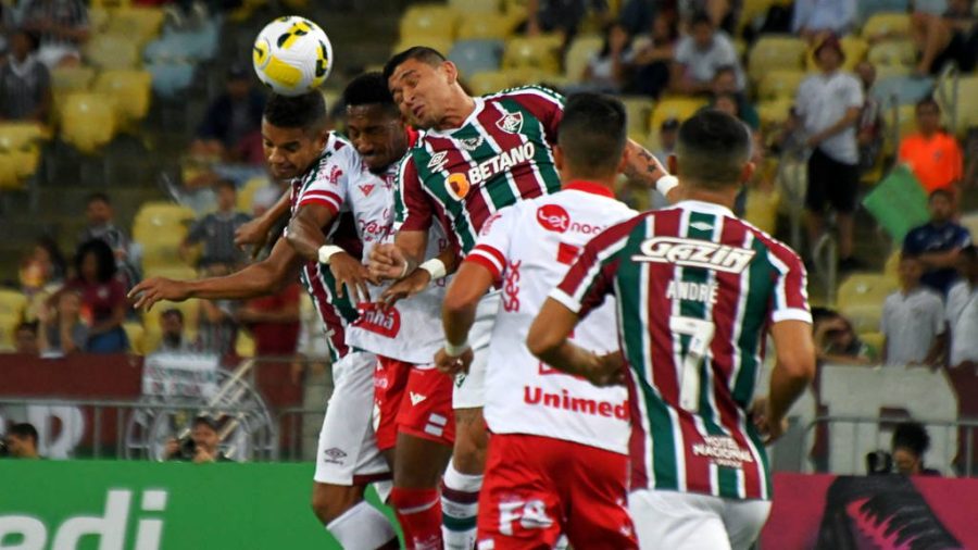 Fluminense sai atrás, mas vira sobre o Vila Nova pela Copa do Brasil