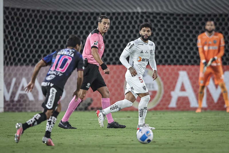 Em jogo eletrizante, Atlético-MG empata fora de casa contra o Independiente Del Valle, pela Libertadores