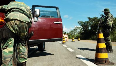 Três traficantes morrem em confronto com policiais do Gefron em MT