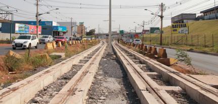 Comissão da Câmara Federal faz vistoria nas obras do VLT