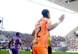 Cássio comemora três pontos em casa após vitória na Libertadores: “Soubemos sofrer”