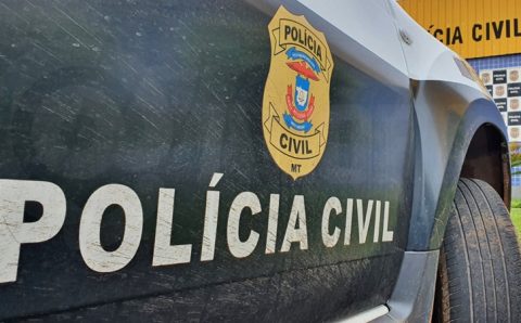 Caminhoneiro é preso em flagrante pela Polícia Civil após golpear vítima durante discussão no trânsito