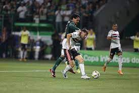 Dupla do VAR de Choque-Rei é afastada pela CBF em jogos do Brasileirão e Série B