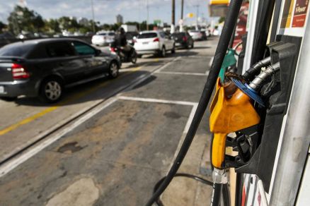 Petrobras anuncia redução de R$ 0,18 no litro da gasolina