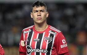 Técnico do São Paulo aprova estreia de Nahuel Ferraresi no clássico