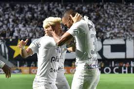 Em reestreia de Soteldo, Santos vence o São Paulo e se aproxima do G6 do Brasileirão