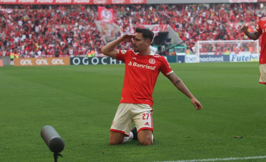 Maurício comemora gols pelo Internacional e fim de jejum de cinco meses: “Muito especiais para mim”