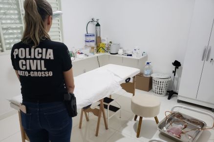 Polícia invade clínica clandestina de mulher que dizia ser médica