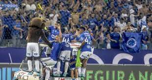 Cruzeiro emite “nota oficial” para celebrar acesso e provoca rival Atlético-MG