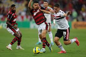 Análise: São Paulo volta a ser vítima do ataque fatal do Flamengo, desta vez no Maracanã