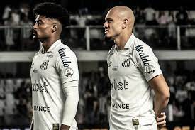 Após falhas, Maicon e Bauermann buscam retomar boa fase para ajudar Santos no Brasileirão