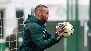 Weverton destaca apoio da torcida e projeta clássico entre Palmeiras e Santos