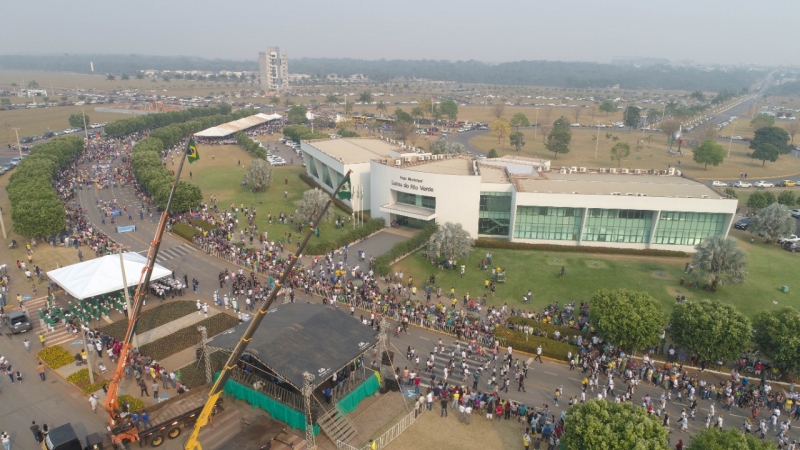 MT:  Mais de 10 mil pessoas estavam no Desfile Cívico em Lucas do Rio Verde