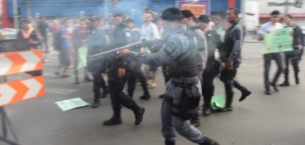 AFASTADA POR UM MÊS:  Ex-policial militar é condenado por atirar na mão de universitária em protesto da UFMT em 2013