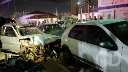 Uno invade lanchonete e mata dois idosos em Cuiabá; veja vídeo