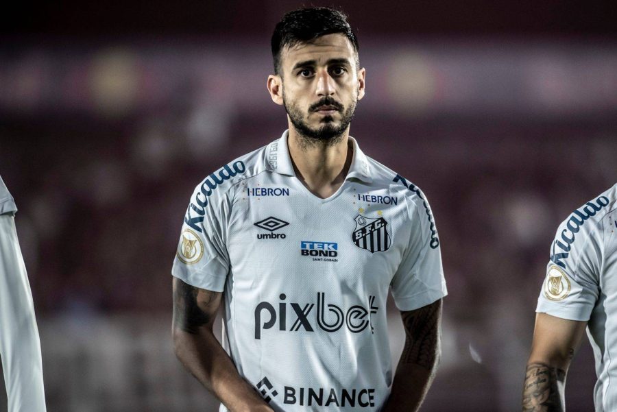 Camacho acredita em Corinthians “mordido’ para clássico e pede foco ao Santos