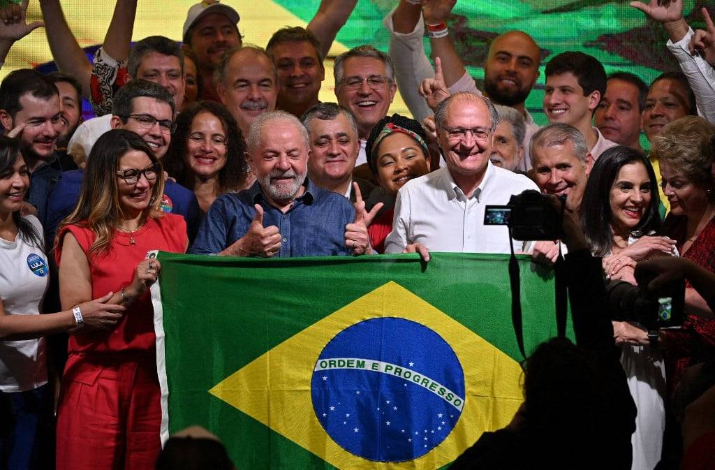 Corinthians parabeniza Lula por vitória nas eleições e enaltece democracia