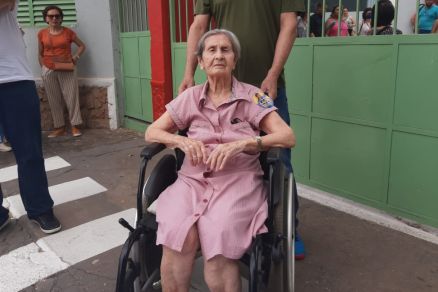 MT:  “CUMPRI MEU DEVER”:  Aos 101 anos, mãe de Dante vota e faz mistério: “É secreto”