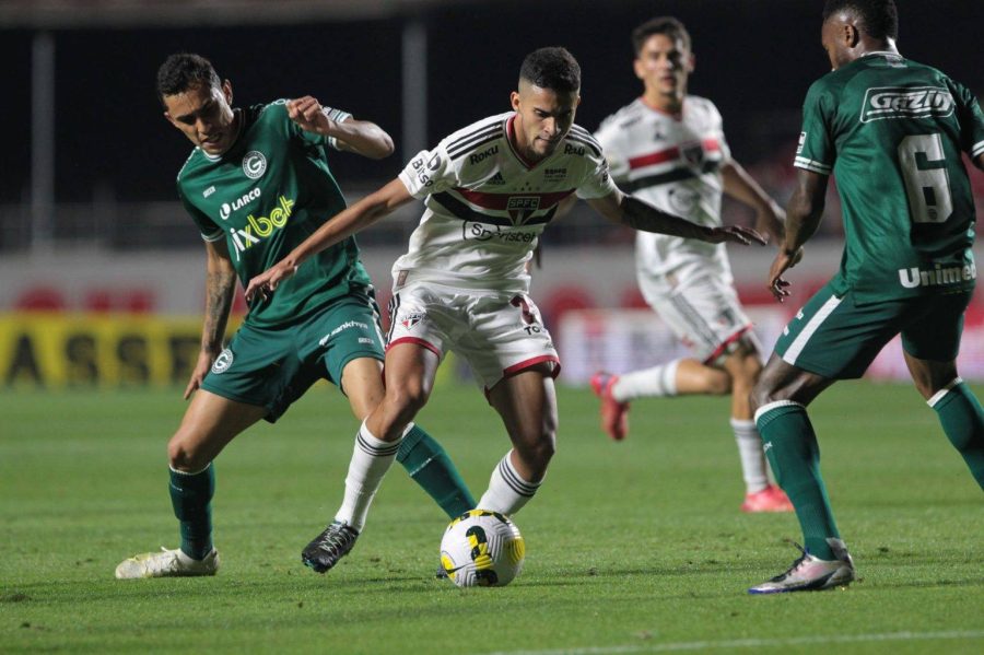 Goiás x São Paulo: veja prováveis escalações, desfalques e mais