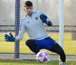 Flamengo se aproxima do goleiro Agustín Rossi, do Boca Juniors