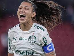 Bia Zaneratto marca duas vezes e Palmeiras vence o Taubaté pelo Paulistão feminino