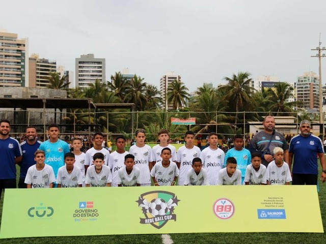 Time sub-12 do Santos se classifica à semifinal em competição na Bahia