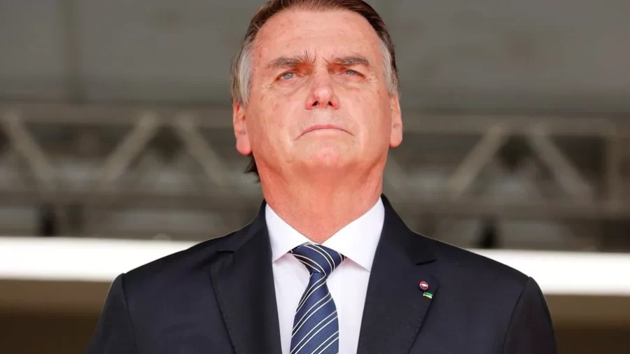 Campanha de Lula apresenta ação para deixar Jair Bolsonaro inelegível