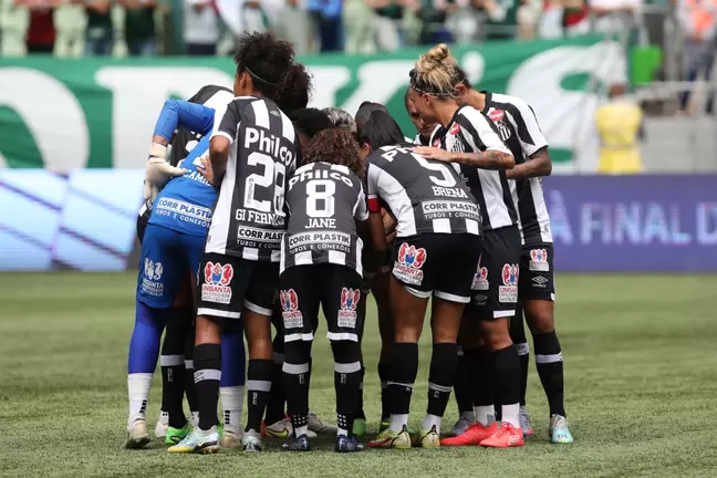 Santos feminino volta a final após dois anos, mas conclui 2ª temporada seguida sem título