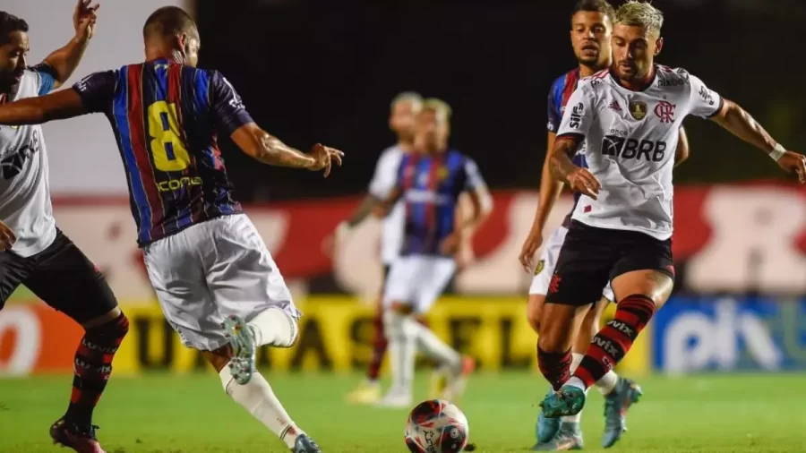 Com equipe titular, Flamengo apenas empata com Madureira pelo Carioca