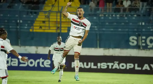 Com hat-trick de Talles Wander, São Paulo goleia CSP e vai à 2ª fase da Copinha