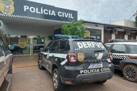 Polícia recupera duas caminhonetes furtadas na Capital