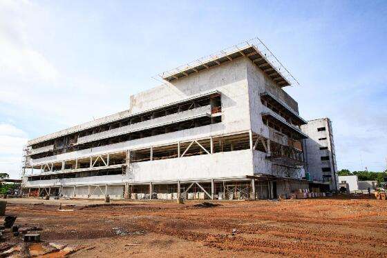 MT:  RITMO ACELERADO MT:    Obra do Hospital Central atinge 80% de conclusão