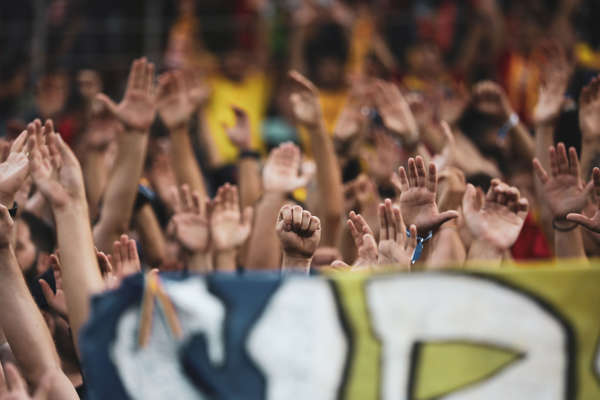 Zagueiro comemora dez anos de chegada ao Corinthians: “Mais um no bando”