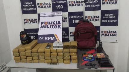 FLAGRANTE: Polícia Militar apreende 41 tabletes de maconha e prende três homens em Cuiabá