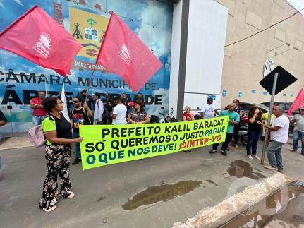 MT:  14,9%:   Professores fazem protesto em VG cobrando prefeito para que ‘pague o que deve’