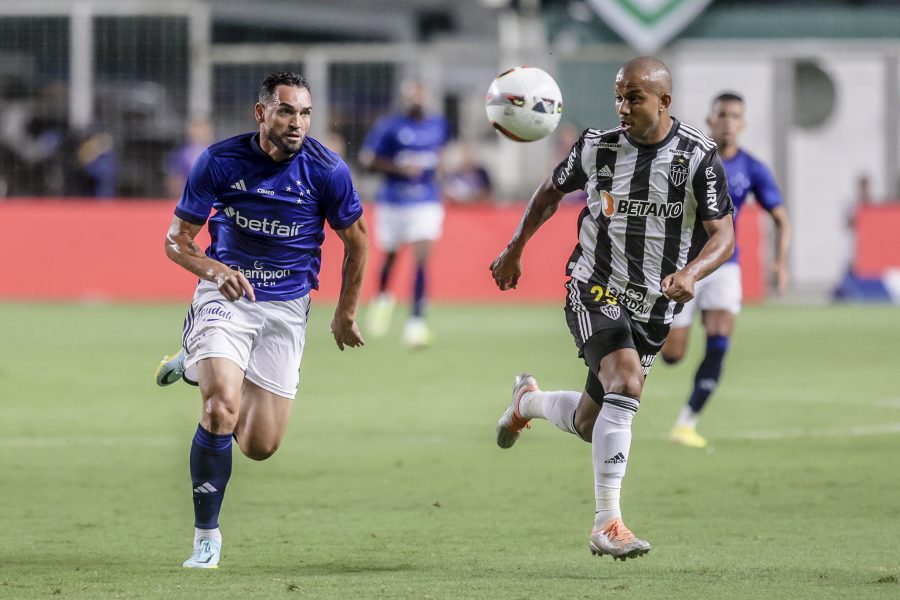 “Merecíamos a vitória”, diz Ronaldo após Cruzeiro ceder empate ao Atlético-MG