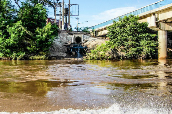 MT:   TRISTE CENÁRIO:   Diagnóstico fluvial: lixo, esgoto e tablados ameaçam o Rio Cuiabá