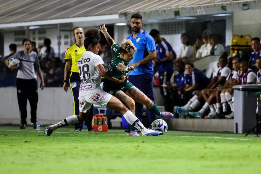 Santos e Palmeiras empatam na Vila Belmiro pelo Brasileirão feminino