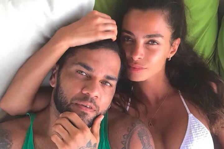 Daniel Alves teria firmado acordo com ex-mulher para escapar da prisão, diz TV da Espanha