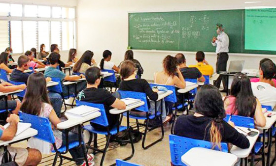 MT:  EDUCAÇÃO & SEGURANÇA:   Governo anuncia câmeras de monitoramento nas escolas do Estado