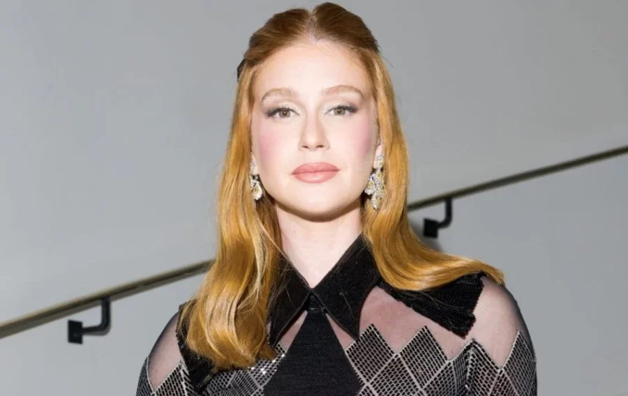 Marina Ruy Barbosa causa polêmica por deixar seios à mostra em look com transparência: ‘Por que não foi pelada?’