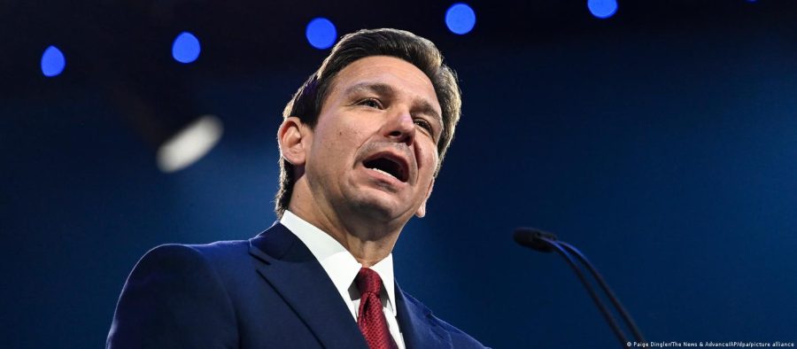 DeSantis oficializa candidatura às primárias republicanas