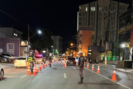 BLITZ NA MADRUGADA: Lei Seca prende 24 motoristas por embriaguez em Cuiabá