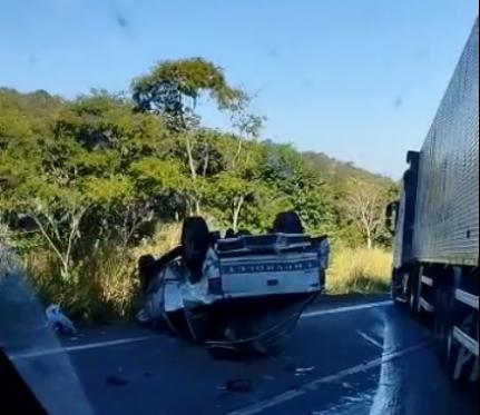 Caminhoneiro é preso horas após matar motorista na Serra de São Vicente