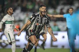 Hulk comemora sequência positiva do Atlético-MG e fala sobre “manter os pés no chão”