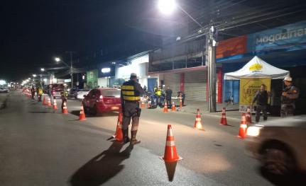 15 motoristas são presos por dirigir bêbados pelas avenidas de Cuiabá